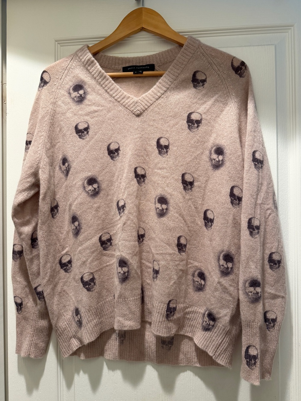 Skull Cashmere 100% Cashmere Skull Print V-Neck Sweater M